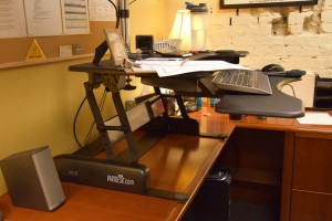 VARIDESK Pro Plus 36 in use