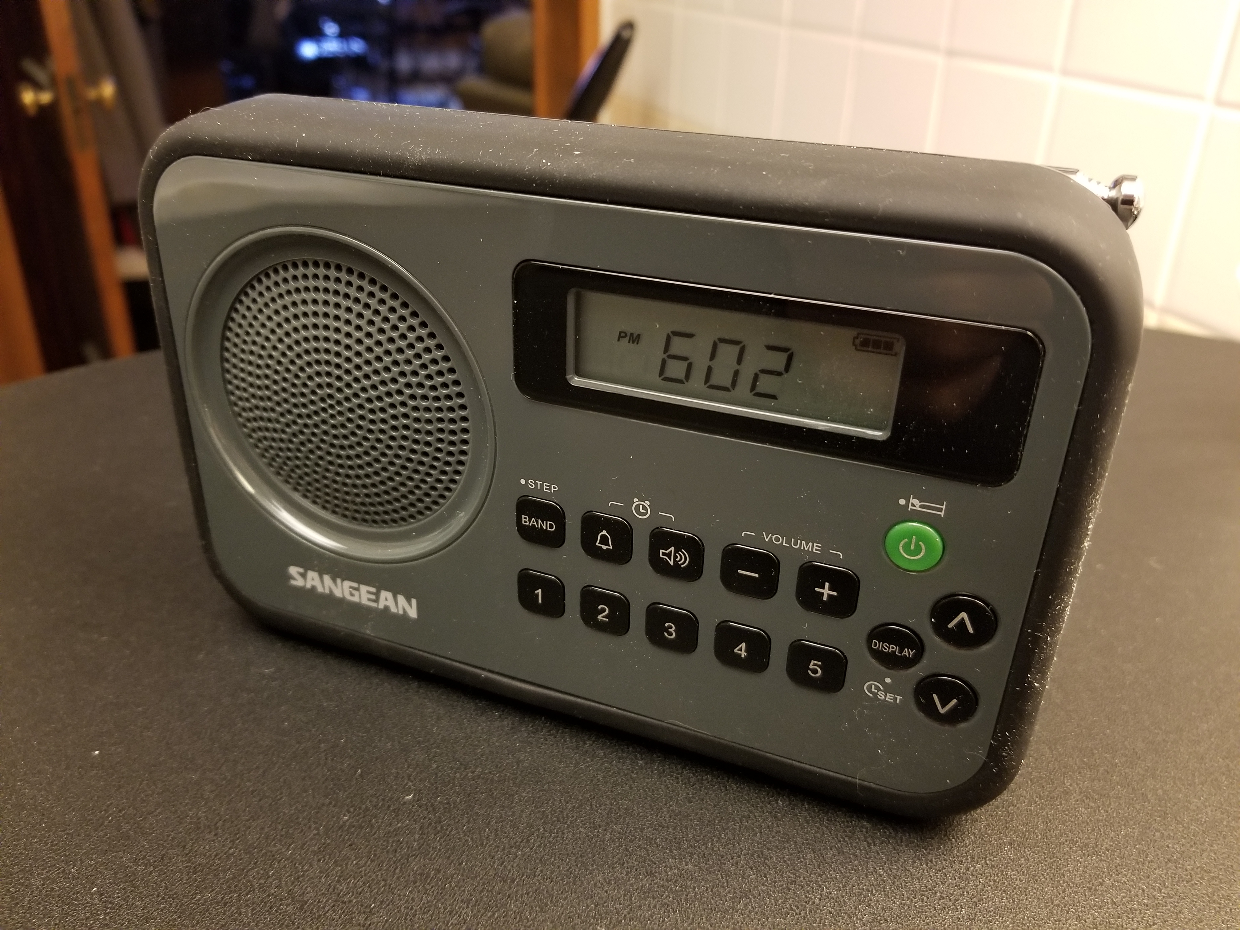 My Review: The Sangean PR-D18BK Portable Radio
